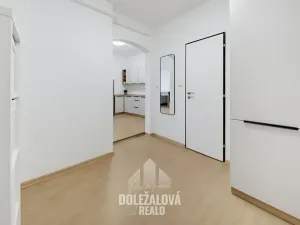 Pronájem bytu 2+kk, Jihlava, Mrštíkova, 60 m2
