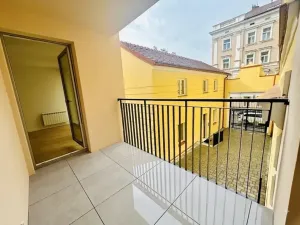Pronájem bytu 2+kk, Praha - Vinohrady, Varšavská, 56 m2