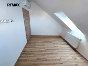 Pronájem bytu 3+kk, Komořany, 96 m2