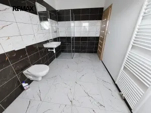 Pronájem bytu 3+kk, Komořany, 96 m2