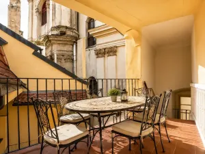 Pronájem bytu 3+kk, Praha - Malá Strana, Malostranské náměstí, 117 m2