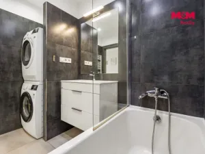 Prodej bytu 3+kk, Králův Dvůr, Pod Hájem, 76 m2