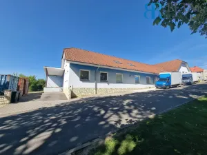 Prodej obchodního prostoru, Horní Moštěnice, 9. května, 1200 m2