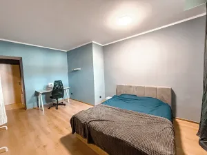 Pronájem bytu 3+kk, Praha - Žižkov, Žerotínova, 79 m2