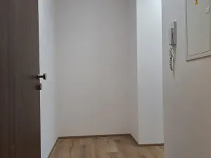 Pronájem bytu 2+kk, Milovice, Armádní, 52 m2