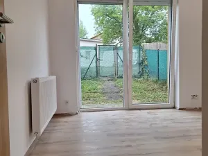Pronájem bytu 2+kk, Milovice, Armádní, 52 m2