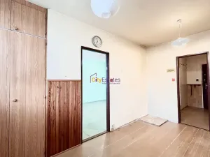 Prodej bytu 2+1, Praha - Lhotka, Na rovinách, 57 m2