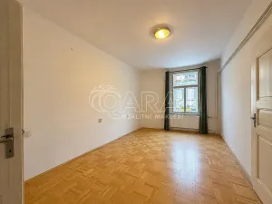 Prodej bytu 2+1, Hradec Králové, Švehlova, 83 m2
