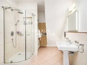 Prodej rodinného domu, Jindřichov, 320 m2