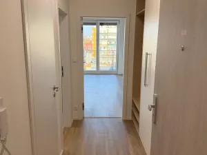 Pronájem bytu 2+kk, Praha - Vysočany, Gerstelova, 62 m2