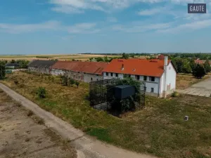Prodej zemědělského objektu, Vlasatice, 5889 m2