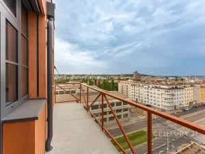 Pronájem bytu 3+kk, Praha - Vysočany, Kolbenova, 68 m2