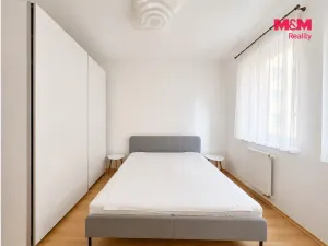 Pronájem bytu 2+kk, Karlovy Vary - Drahovice, Zbrojnická, 52 m2
