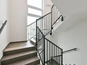 Pronájem bytu 1+kk, Praha - Řeporyje, Kakosova, 42 m2