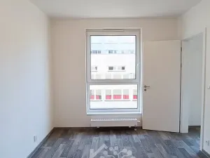 Pronájem bytu 2+kk, Liberec, U Nisy, 48 m2