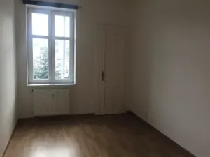 Pronájem bytu 2+1, Poděbrady, Hakenova, 56 m2