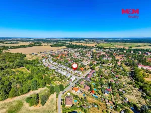 Prodej rodinného domu, Chvaletice, Budovatelů, 180 m2