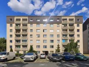 Prodej bytu 3+1, Milovice, Lesní, 104 m2