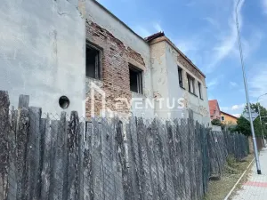 Prodej komerčního pozemku, Libiš, Mělnická, 1328 m2