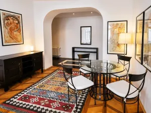 Pronájem bytu 2+1, Praha - Smíchov, 80 m2