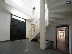 Prodej komerčního pozemku, Vlasatice, 83936 m2
