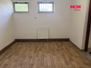 Pronájem obchodního prostoru, Klešice, 1007 m2