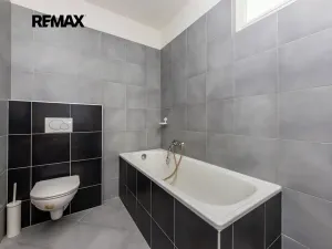 Prodej bytu 2+kk, Praha - Vršovice, Karpatská, 49 m2