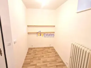 Pronájem bytu 1+kk, Praha - Smíchov, Ke Klimentce, 27 m2
