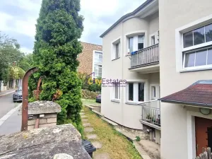 Pronájem bytu 1+kk, Praha - Smíchov, Ke Klimentce, 27 m2