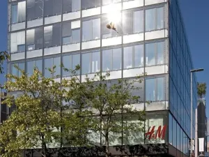 Pronájem kanceláře, Praha - Smíchov, Plzeňská, 375 m2