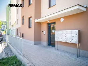 Prodej bytu 2+kk, Náchod, Bartoňova, 76 m2