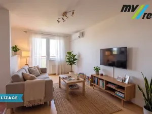 Prodej bytu 3+1, Milovice, Topolová, 77 m2
