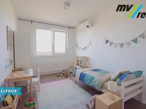 Prodej bytu 3+1, Milovice, Topolová, 77 m2