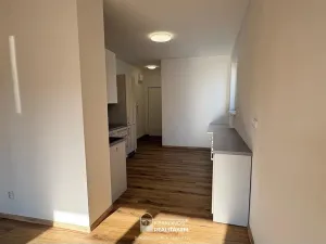 Pronájem bytu 2+kk, Hranice - Hranice I-Město, Pernštejnské náměstí, 53 m2