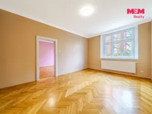 Prodej bytu 4+1, Karlovy Vary - Stará Role, Závodu míru, 99 m2