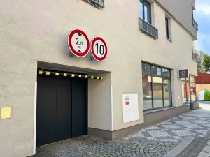 Pronájem bytu 1+kk, Praha - Smíchov, Pod Barvířkou, 48 m2