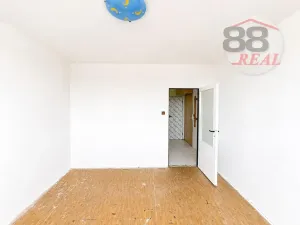Prodej bytu 3+1, Klášterec nad Ohří, Školní, 64 m2