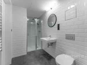 Pronájem bytu 1+kk, Praha - Vysočany, Kolbenova, 33 m2