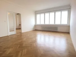 Pronájem bytu 2+1, Praha - Smíchov, Štefánikova, 77 m2