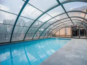 Prodej rodinného domu, Chlumec, Holubova, 241 m2