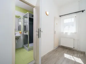 Prodej rodinného domu, Chlumec, Holubova, 241 m2