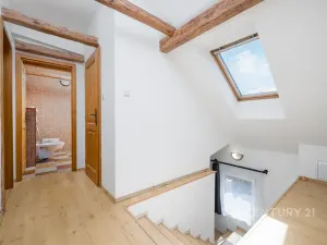 Prodej rodinného domu, Chlumec, Holubova, 241 m2