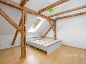 Prodej rodinného domu, Chlumec, Holubova, 241 m2