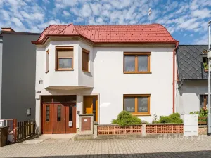 Prodej rodinného domu, Velké Žernoseky, 177 m2