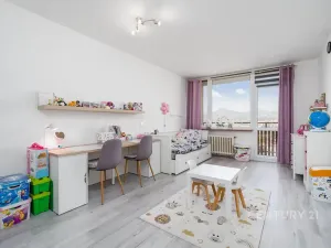 Prodej bytu 3+kk, Děčín, Oblouková, 74 m2