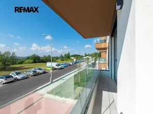 Prodej bytu 2+kk, Praha - Černý Most, Arnošta Valenty, 49 m2