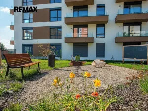 Prodej bytu 2+kk, Praha - Černý Most, Arnošta Valenty, 49 m2