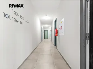 Prodej bytu 2+kk, Praha - Černý Most, Arnošta Valenty, 49 m2