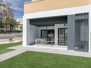 Prodej bytu 3+kk, Torrevieja, Alicante, Španělsko, 78 m2