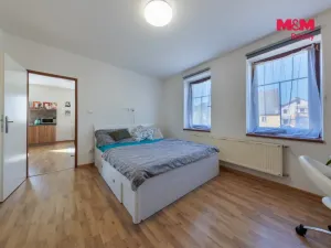 Prodej rodinného domu, Bečov nad Teplou, nám. 5. května, 351 m2